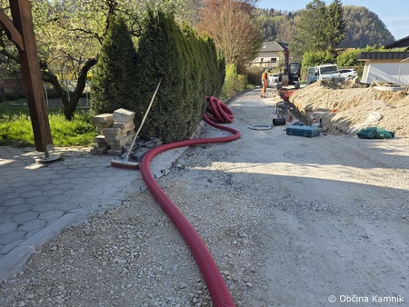 Javna prometna in komunalna infrastruktura v delu naselja Oševek (1)